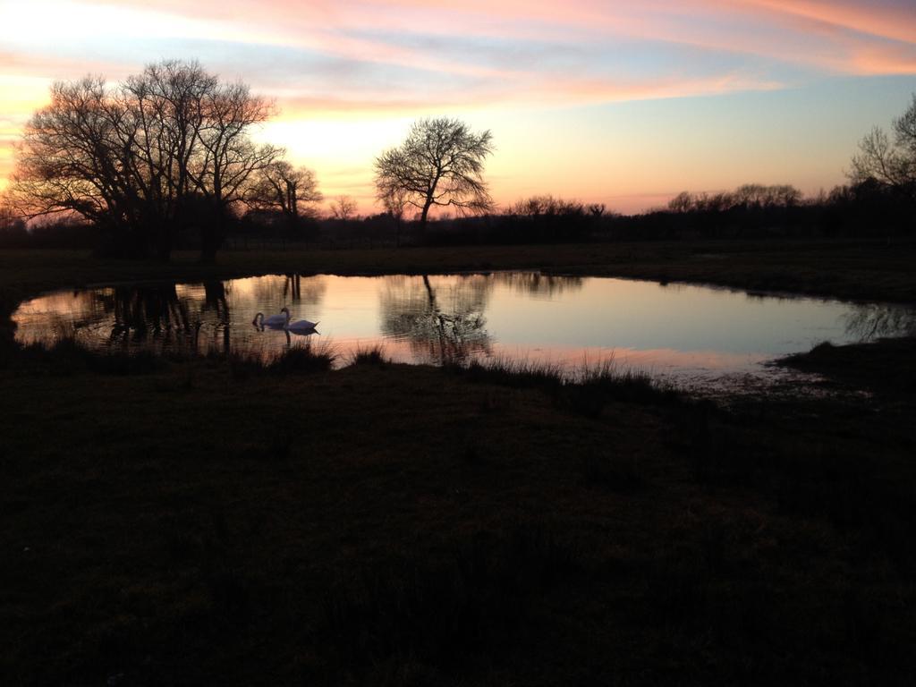 Camping Caravaning Les Cerisiers Berck Sur Mer Verton Esterno foto