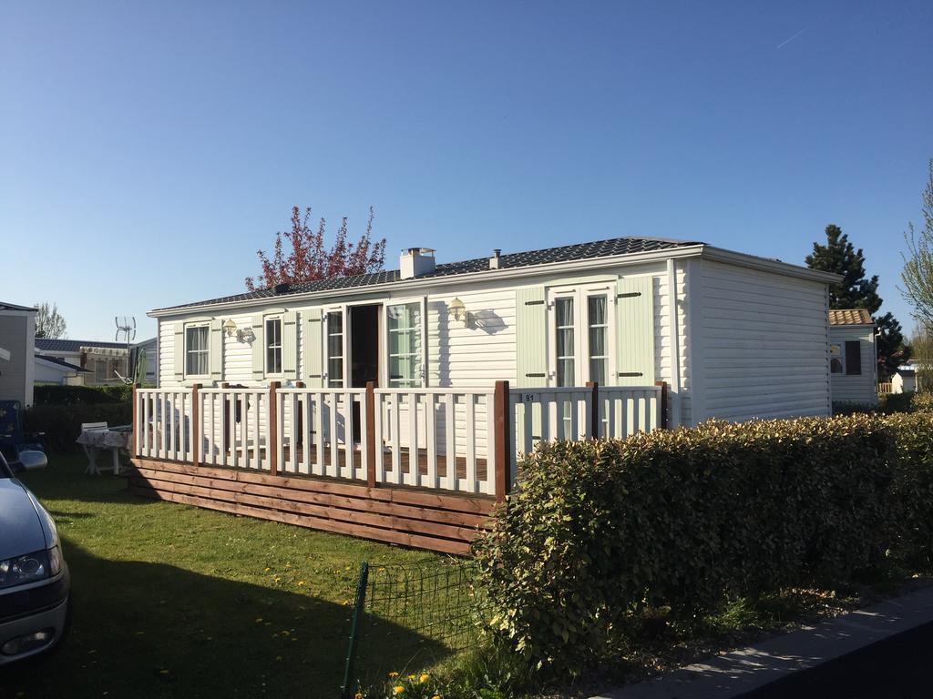 Camping Caravaning Les Cerisiers Berck Sur Mer Verton Esterno foto